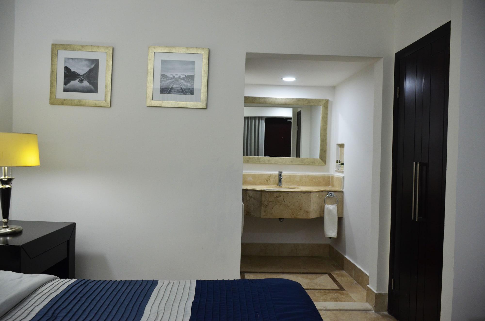Wyndham Garden Los Mochis Plaza Inn Екстер'єр фото