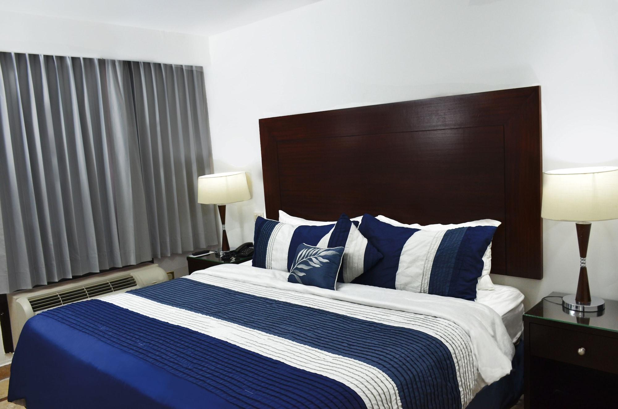 Wyndham Garden Los Mochis Plaza Inn Екстер'єр фото