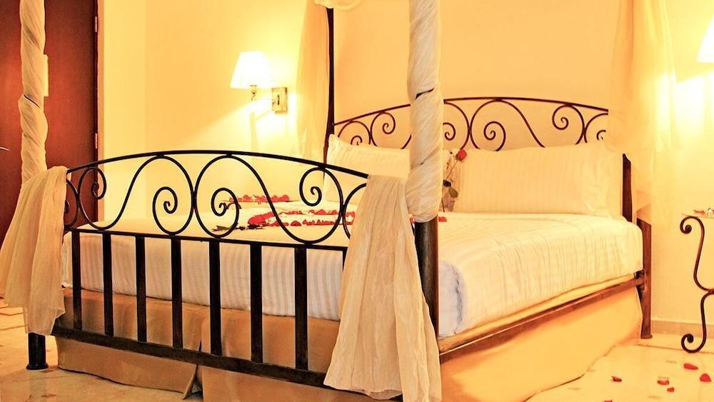 Wyndham Garden Los Mochis Plaza Inn Екстер'єр фото