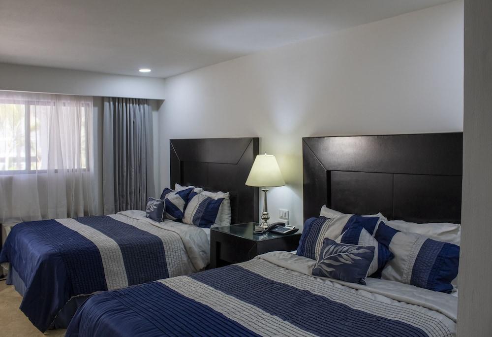 Wyndham Garden Los Mochis Plaza Inn Екстер'єр фото