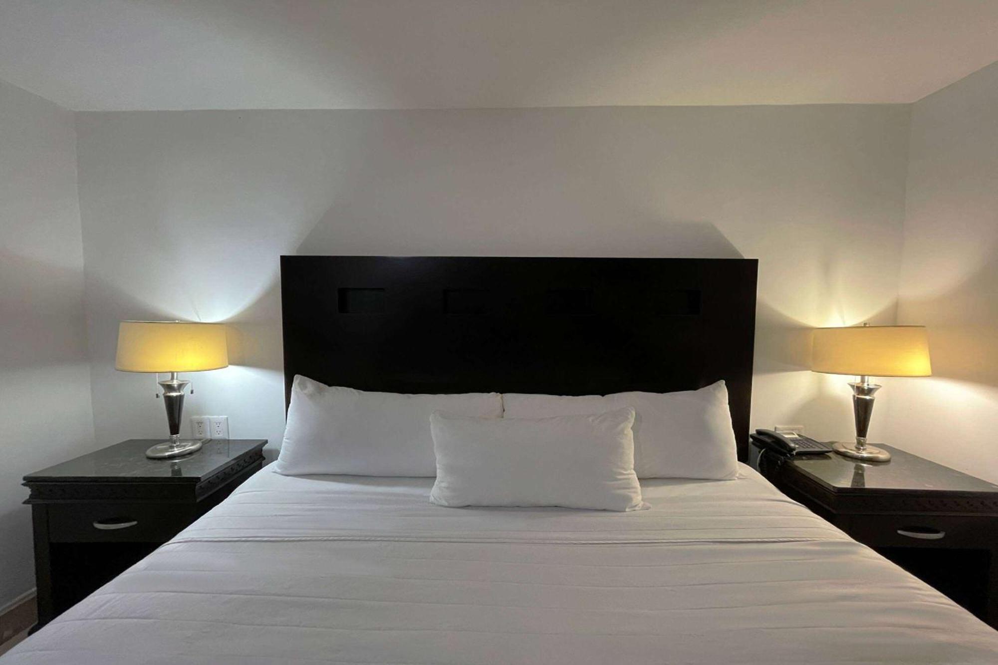 Wyndham Garden Los Mochis Plaza Inn Екстер'єр фото