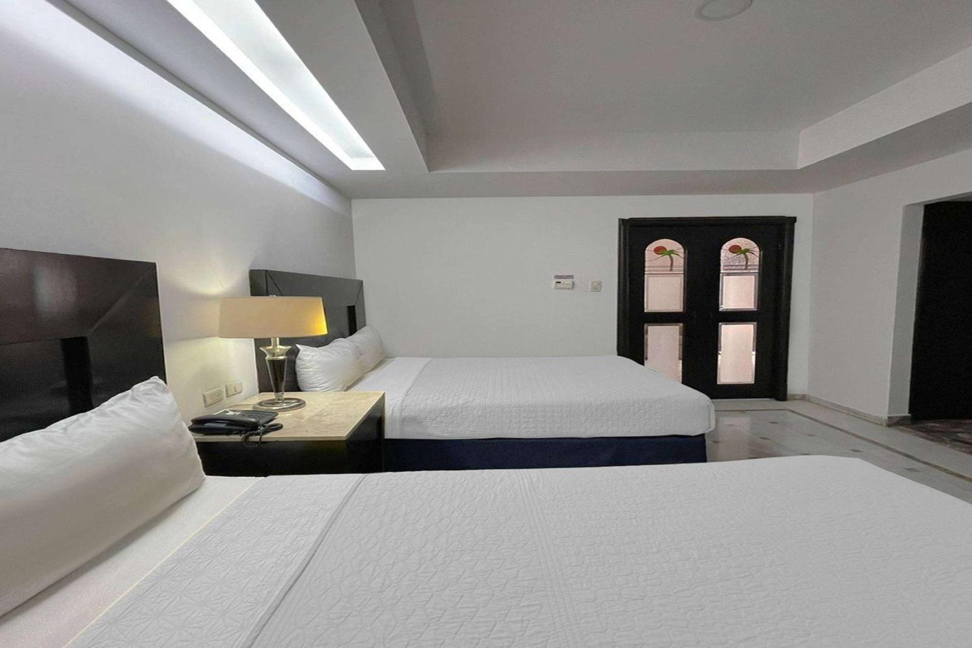 Wyndham Garden Los Mochis Plaza Inn Екстер'єр фото